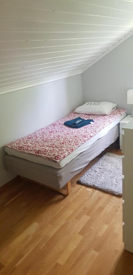 Blue House Brevik Porsgrunn Hotel ภายนอก รูปภาพ